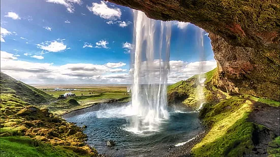 Seljalandsfoss Waterfall