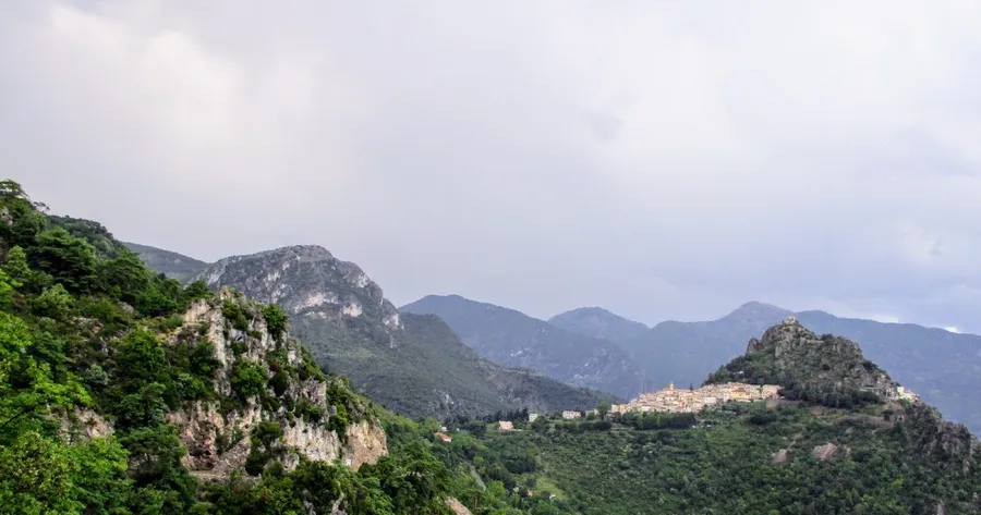Serre de la Madone