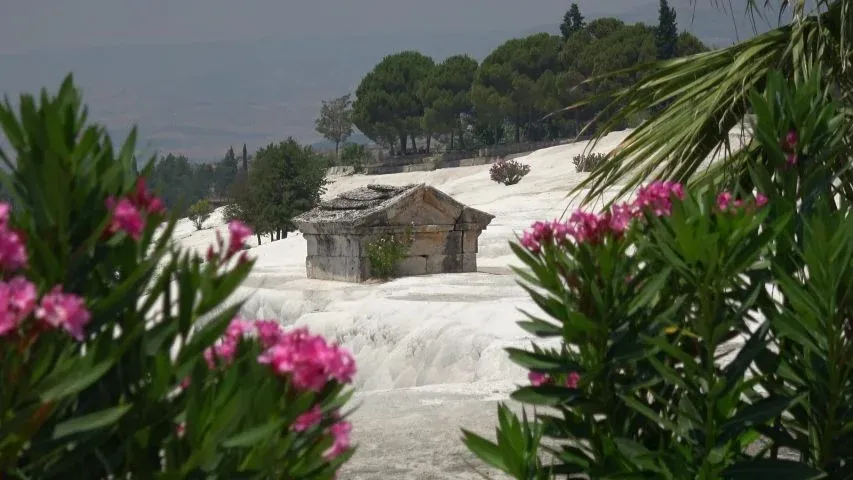 Servergazi Tomb