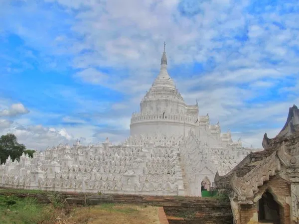 Settawya Pagoda