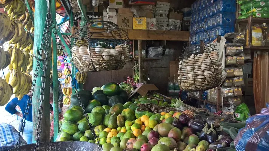 Shola Market