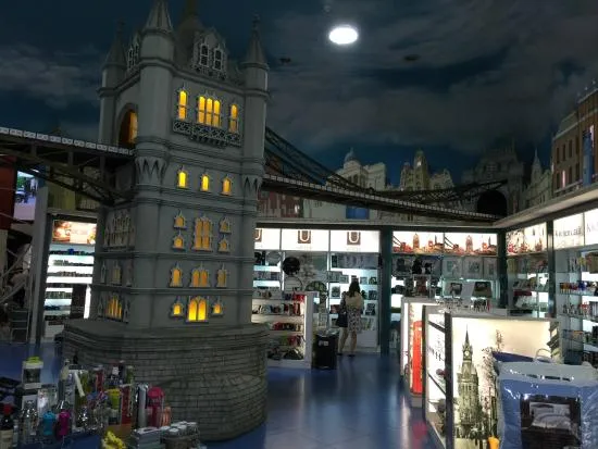 Shopping China Duty Free