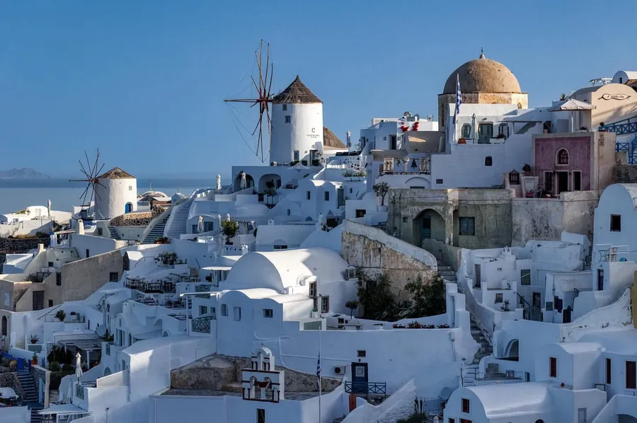 Shopping in Oia