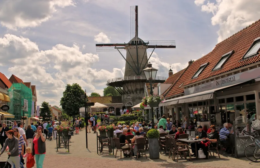 Shopping in Sluis