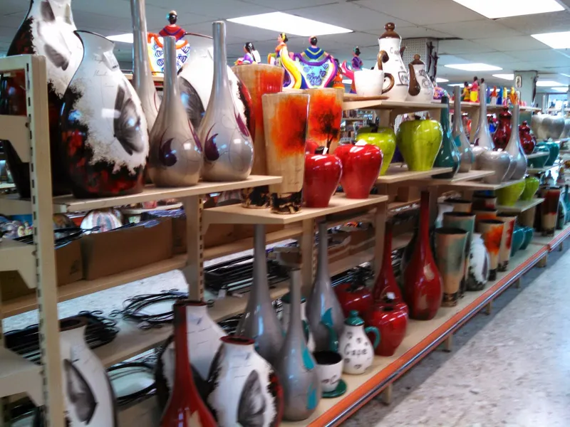 Shopping on Calle 80