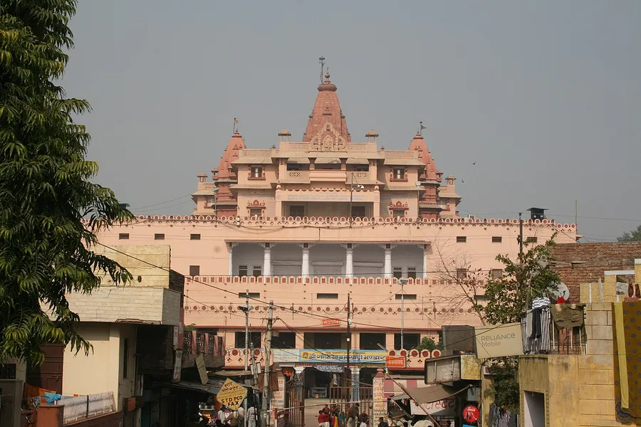 Shri Radha Damodar Temple