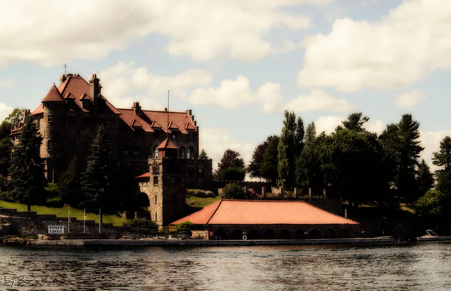 Singer Castle