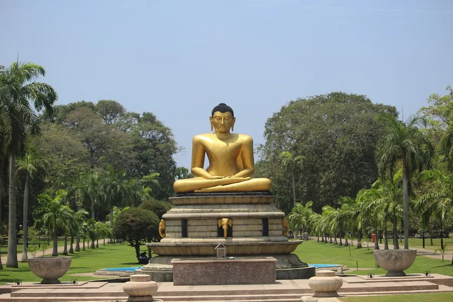Sithulpawwa Rock Temple