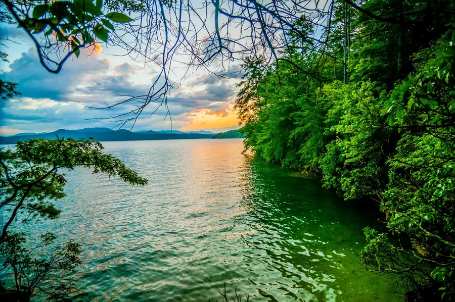 Skmana Lake