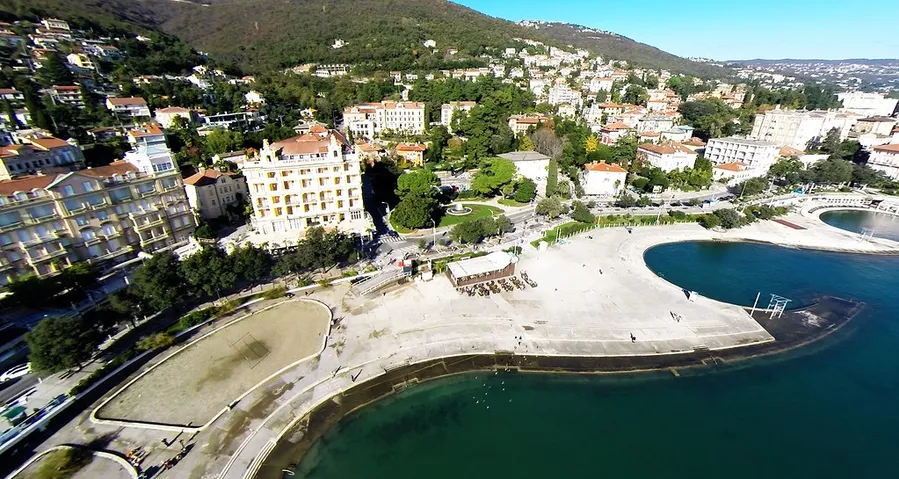 Slatina Beach