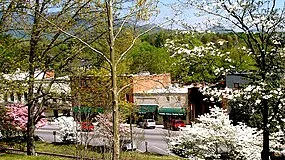 St Luke's Plaza