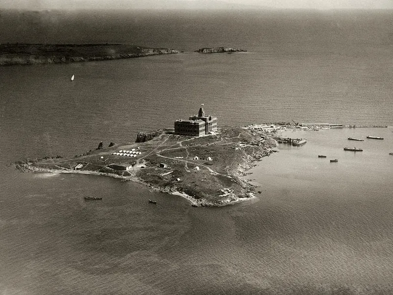 St. Kirik and Julita Island