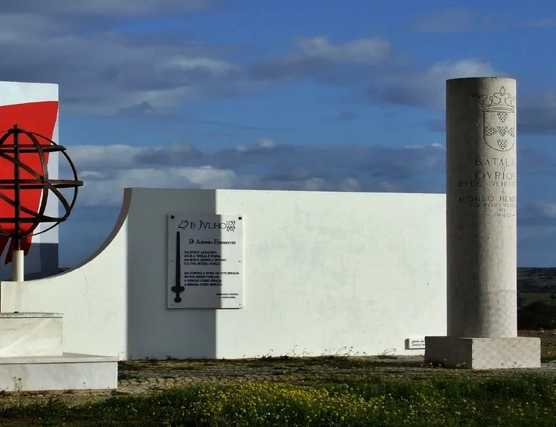 Statue of Dom Sebastião