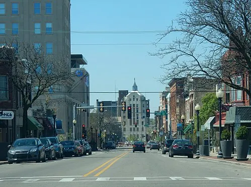 Stroll on State
