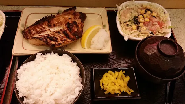 Suisan Kaikan (Fish Market Restaurant)