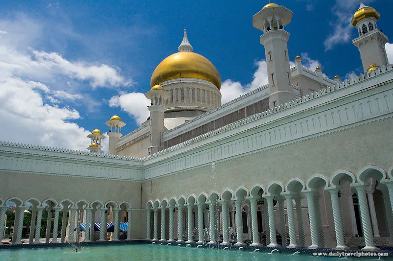 Sultan Omar Ali Saifuddin Mosque