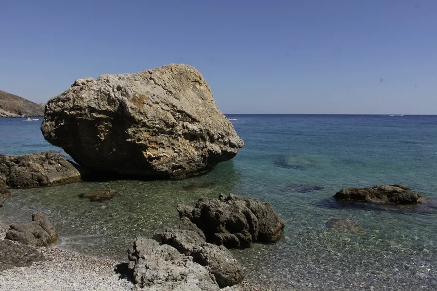 Sweetwater Beach (Glyka Nera)