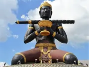 Ta Dumbong Statue
