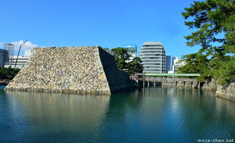 Takamatsu Castle (Tamamo Park)