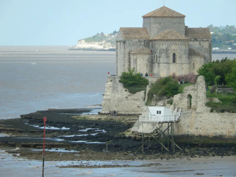 Talmont-sur-Gironde Village