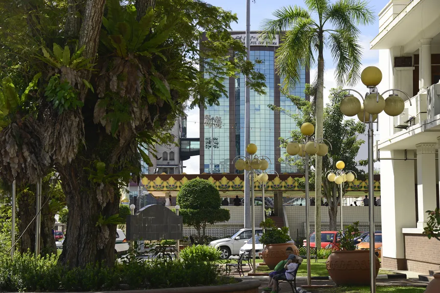 Taman Mahkota Jubli Emas