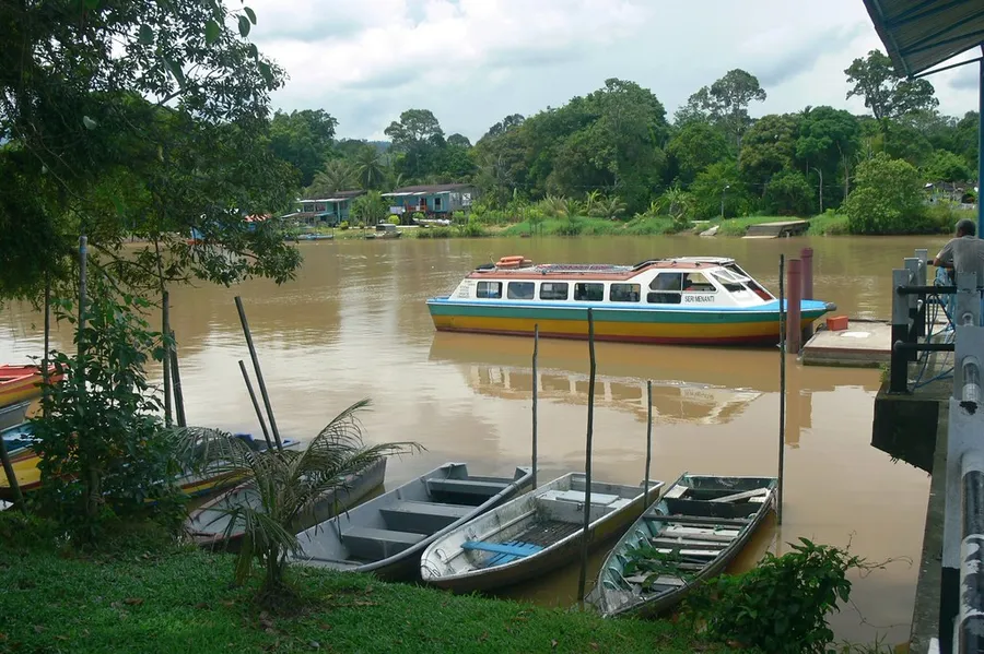 Tamu Lawas