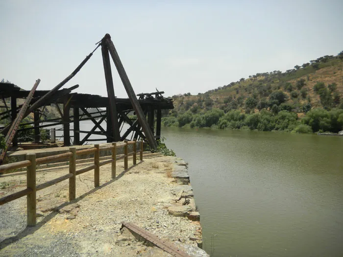 Tapada Grande River Beach
