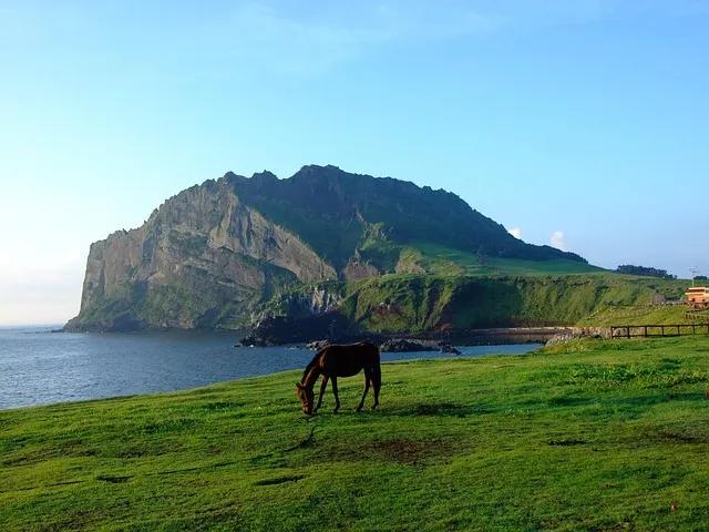 Tapdong Seashore Performance Hall