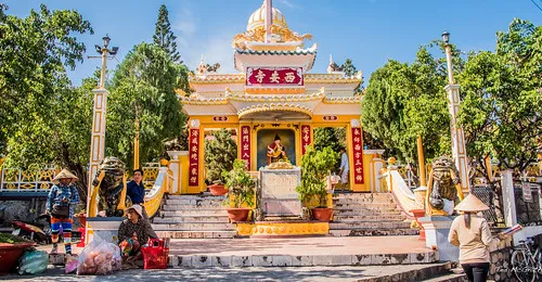 Tay An Pagoda