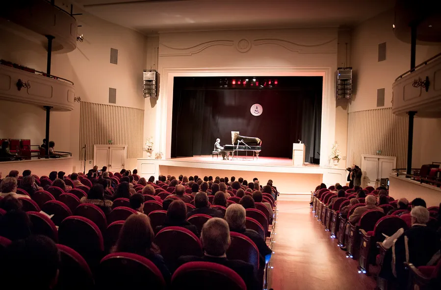 Teatro Municipal José Bohr