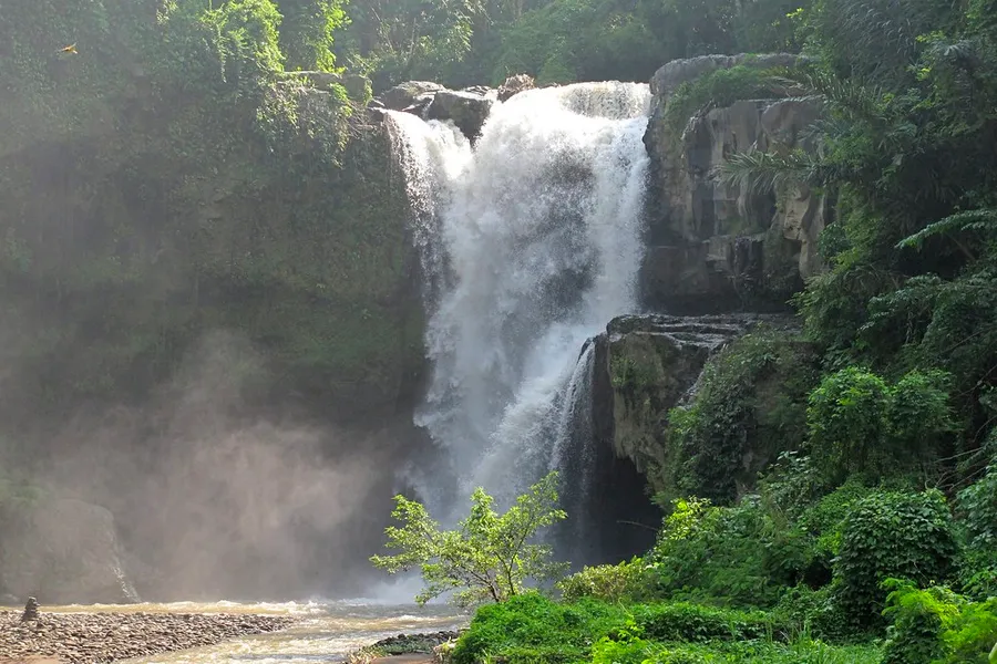 Tegenungan Waterfall