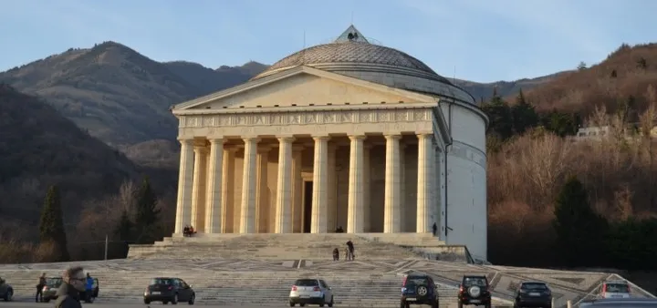 Tempio Canoviano