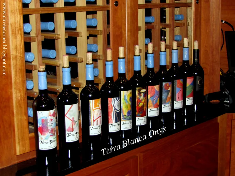 Ten Spoon Vineyard + Winery