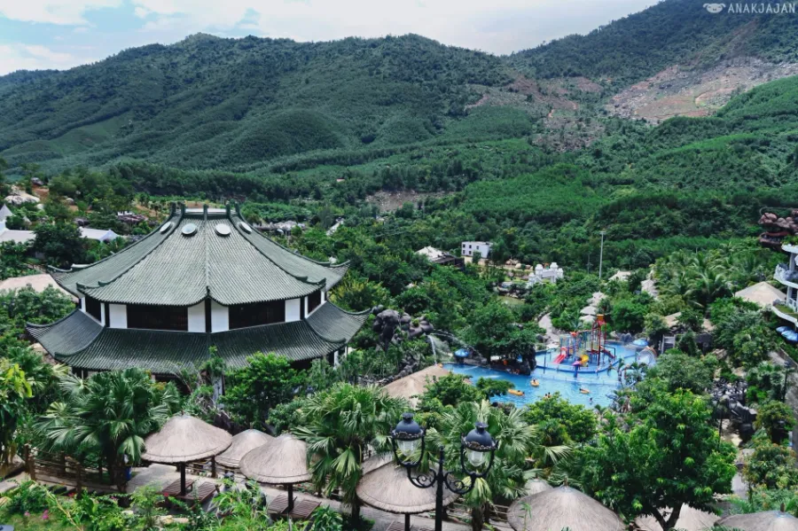 Than Tai Mountain Hot Springs Park