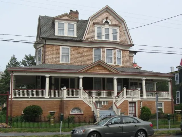The Colonial House