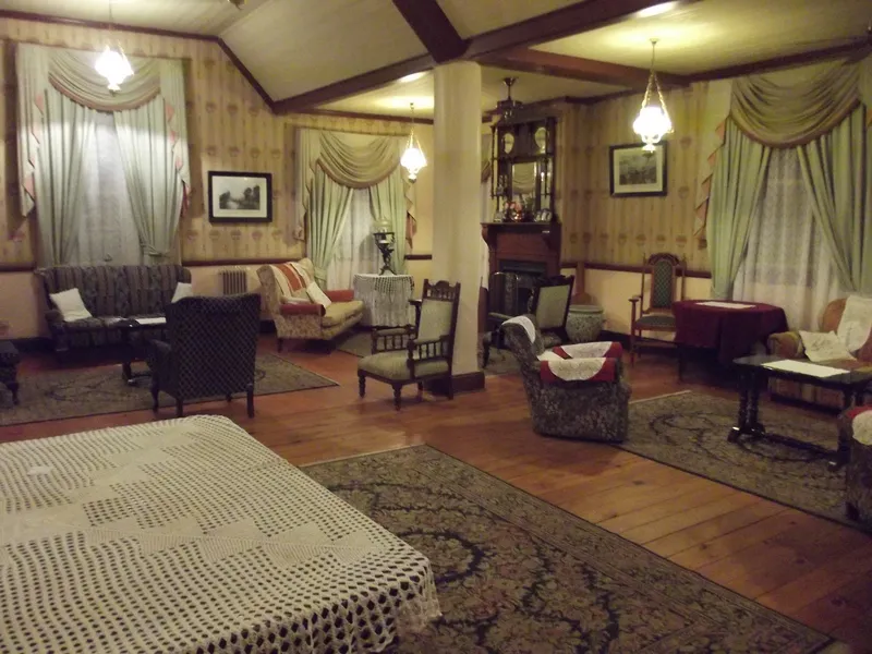 The Royal Hotel