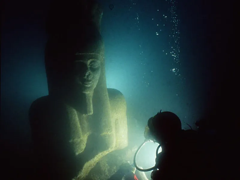 The Sunken City (Underwater Museum)