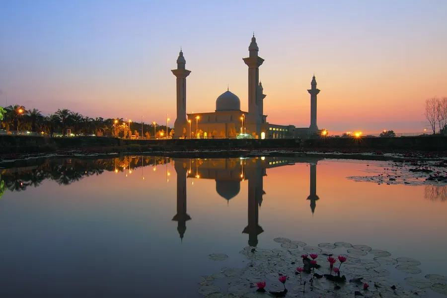 The White Mosque