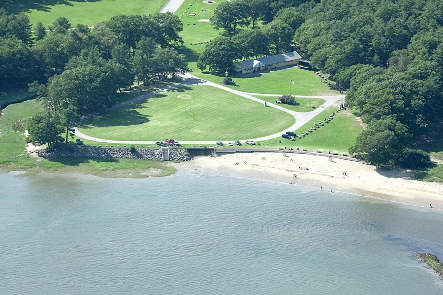 Thomas Point Beach