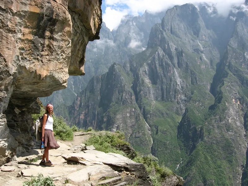 Tiger Leaping Gorge Hiking