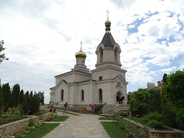 Tipova Monastery