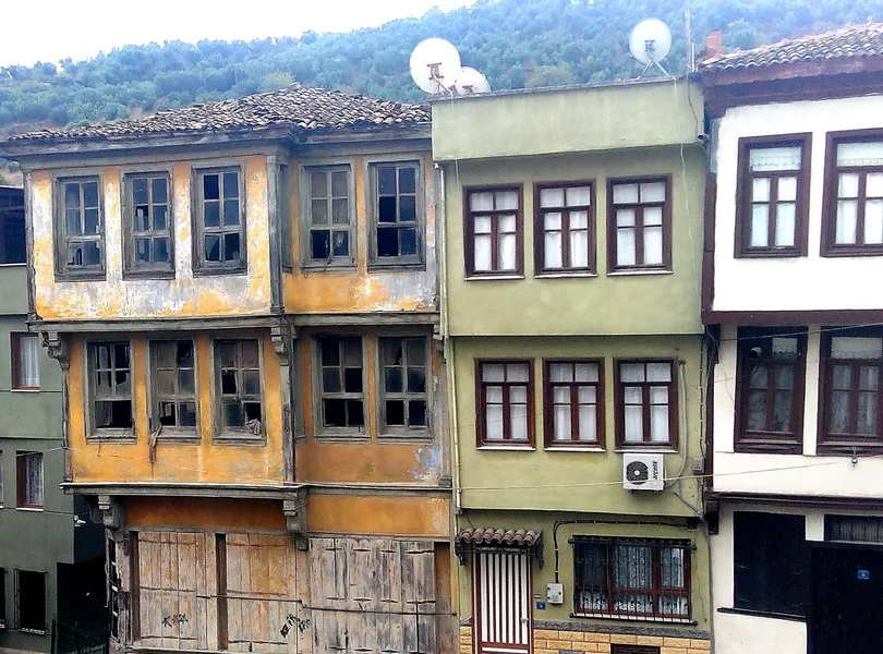 Tirilye Historic Houses