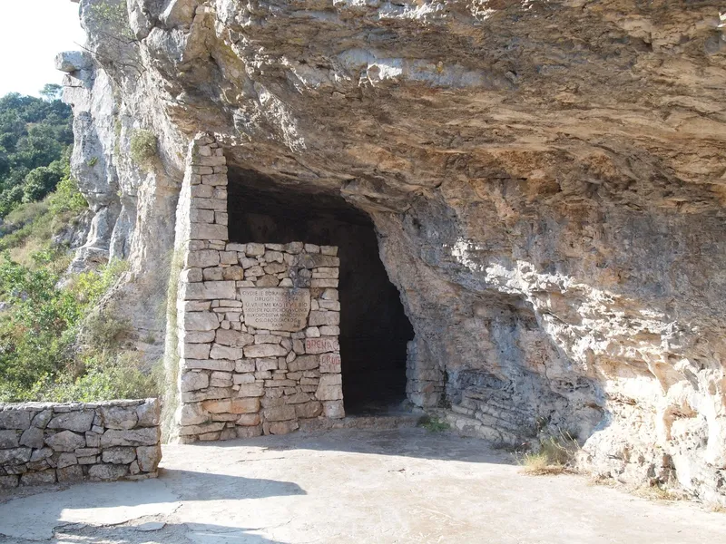 Titova Pećina (Tito's Cave)