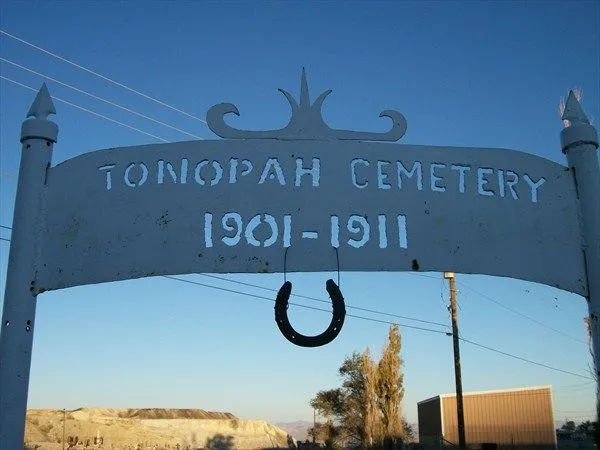 Tonopah Cemetery