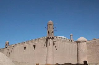 Tosh-Hovli Palace