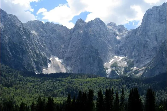 Tromeja (Triple border point)