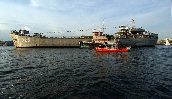 USS LST-325