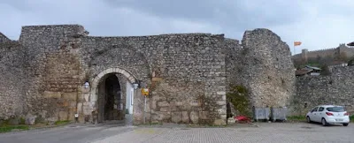 Upper Gate