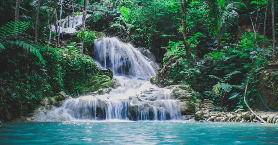 Uru Waterfall