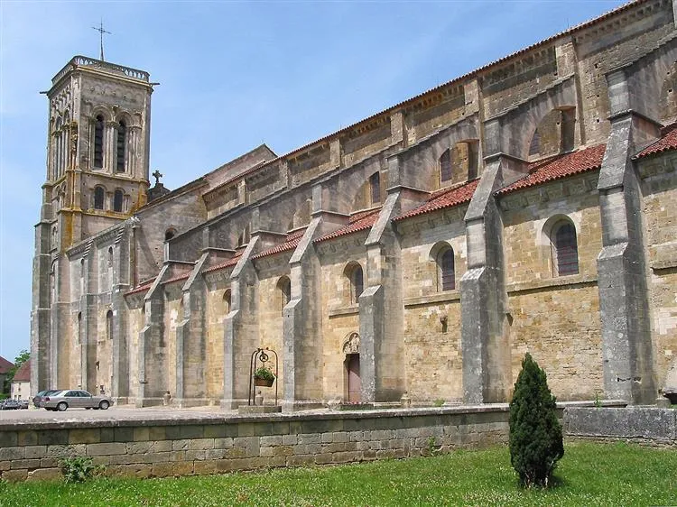 Vézelay Ramparts
